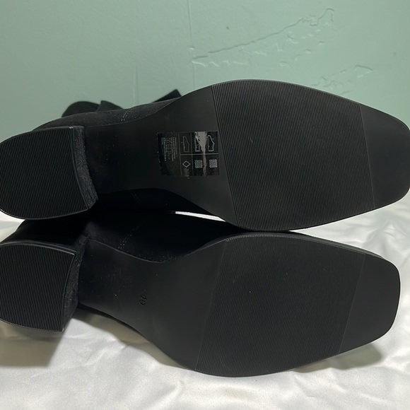 H&M thigh high faux suede over the knee boots - Picture 10 of 11